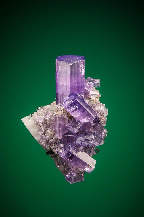 FLUORAPATITE on ALBITE